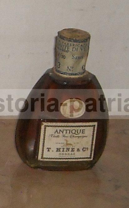 Bottiglia Mignon Cognac Hine Vieille Fine Champagne Vintage
