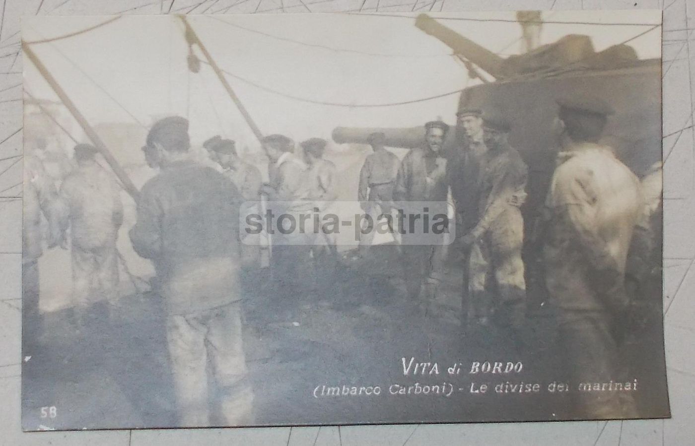 Foto Cartolina Marinai Imbarco Carbone Nave Militare Anni '20