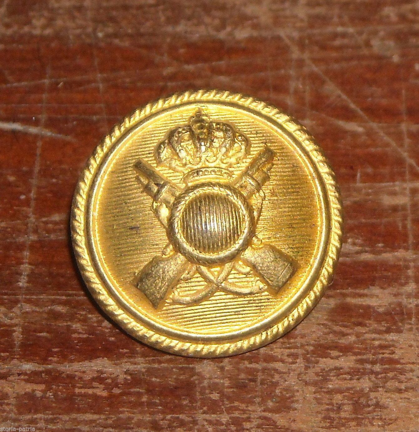 Bottone Militare Antico In Ottone, Fanteria: Fucili Incrociati E Corona