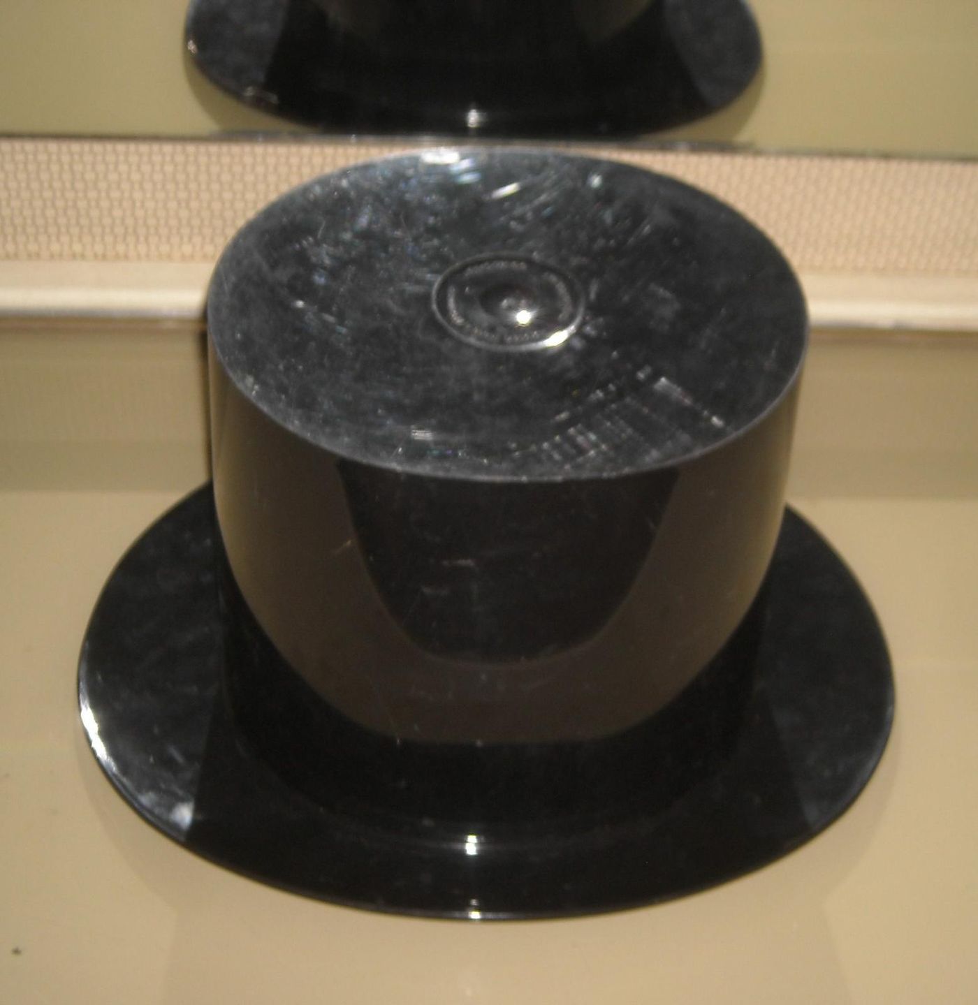 Soprammobile Cappello Cilindro Ole M. Jensen Danish Design Vintage