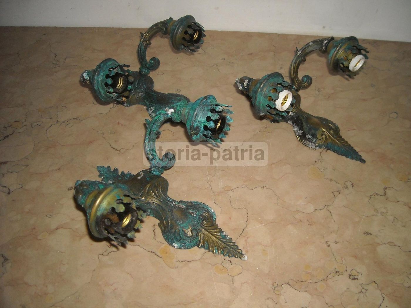 Applique Da Parete In Metallo Bronzato Stile Settecentesco Anni 50