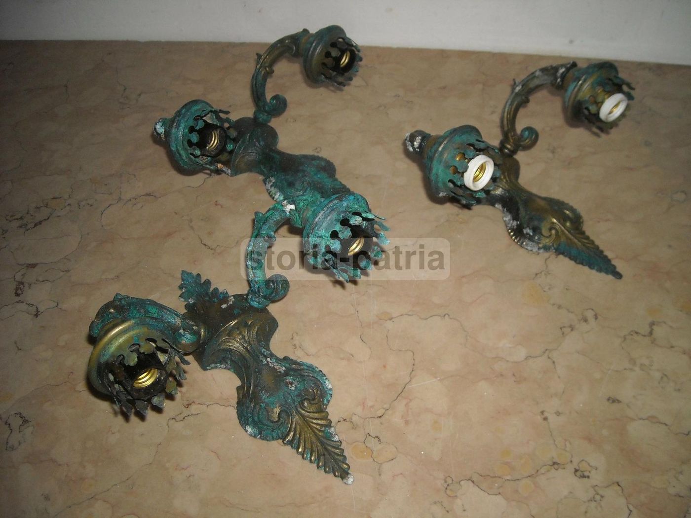 Applique Da Parete In Metallo Bronzato Stile Settecentesco Anni 50