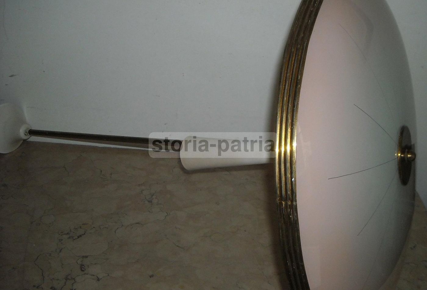 Lampadario Vintage Anni 50 60 Con Vetri Convessi Design Italiano