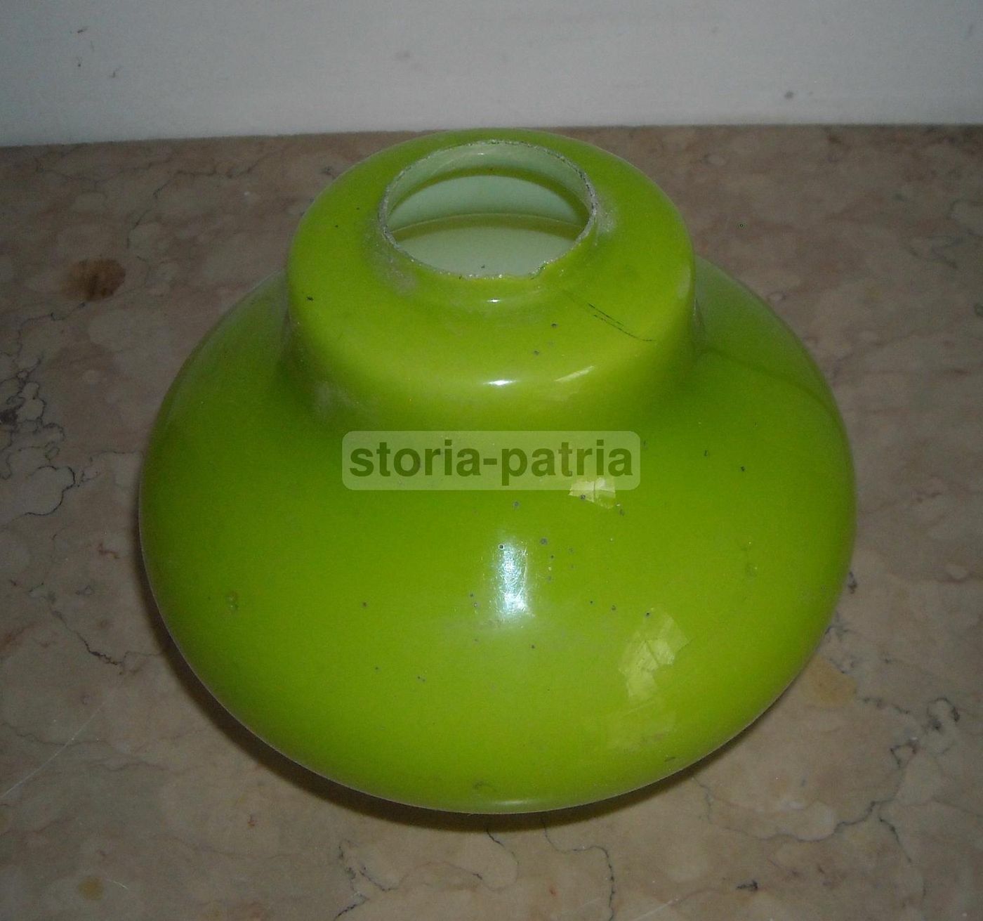 Coppa In Vetro Opalescente Verde Per Lampada, Anni '50