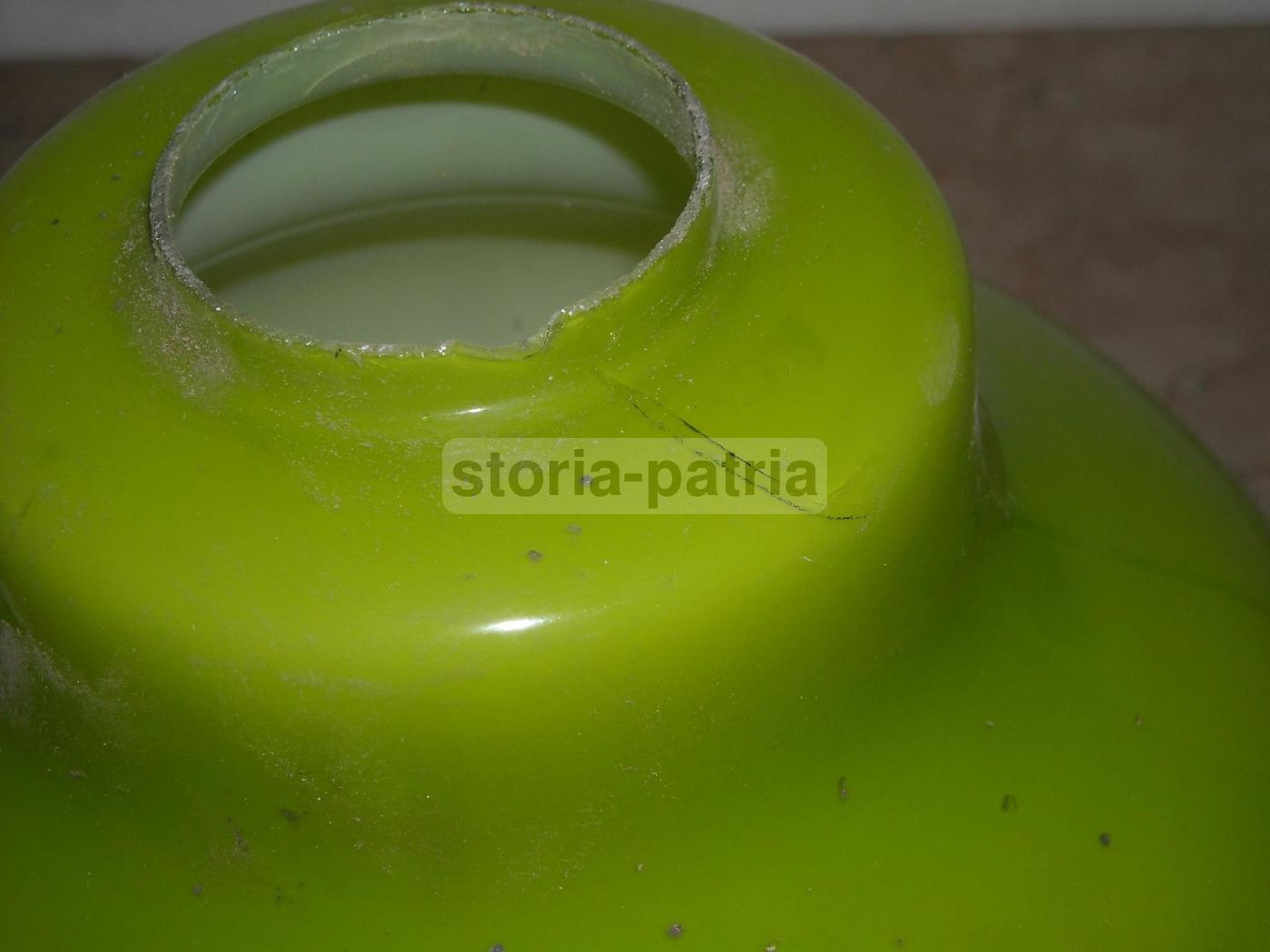 Coppa In Vetro Opalescente Verde Per Lampada, Anni '50