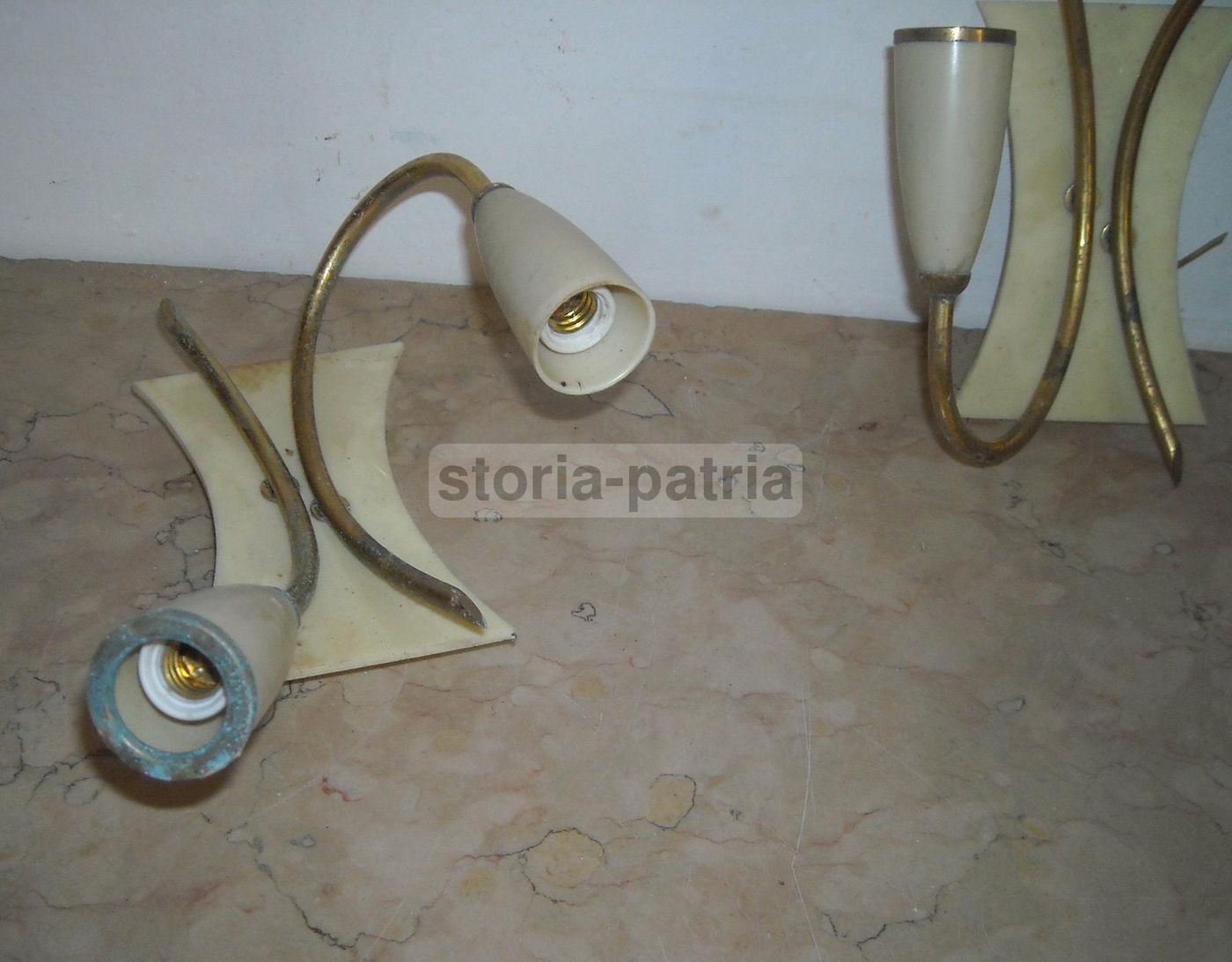 Coppia Lampade Applique Anni '50 '60 In Ottone Dorato E Modernariato