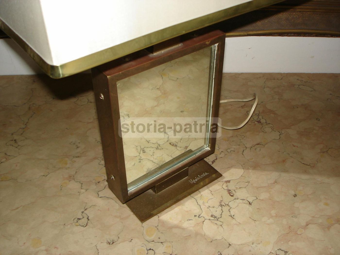 Lampada Da Tavolo Marialessia Anni '70 In Ottone E Specchio