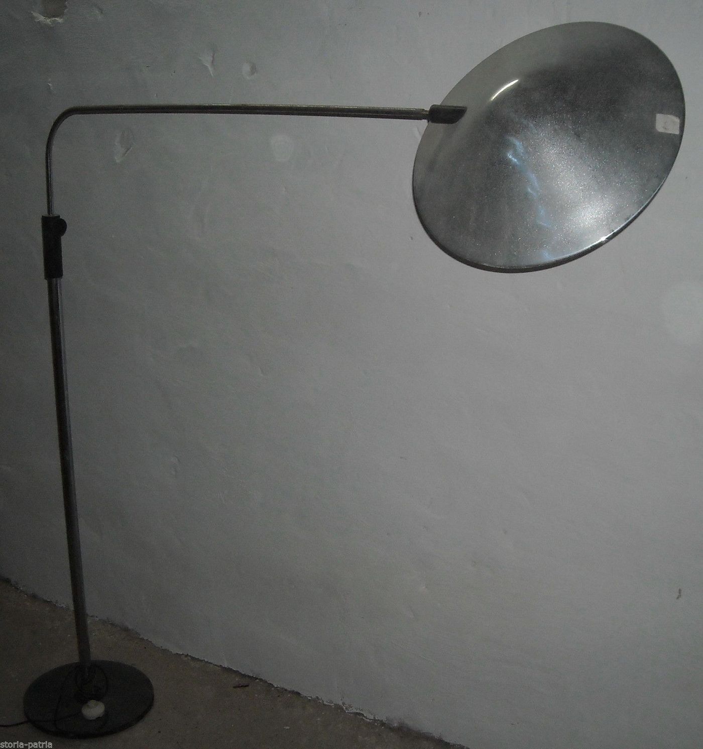 Lampada Piantana Vintage Anni '70 In Metallo Cromato
