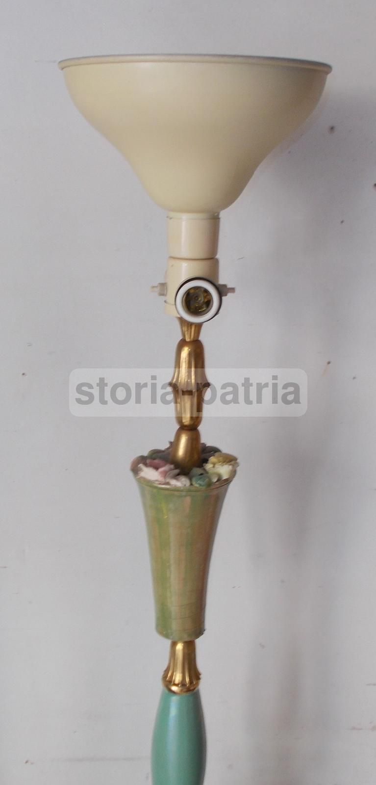 Lampada Piantana Anni '50 Con Decori Floreali In Ceramica E Ottone