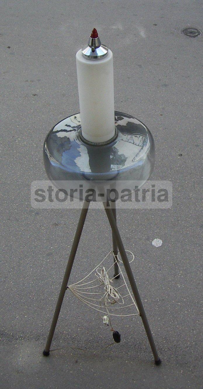 Lampada Piantana Vintage Anni '60 Con Portariviste Cromata E Vetro