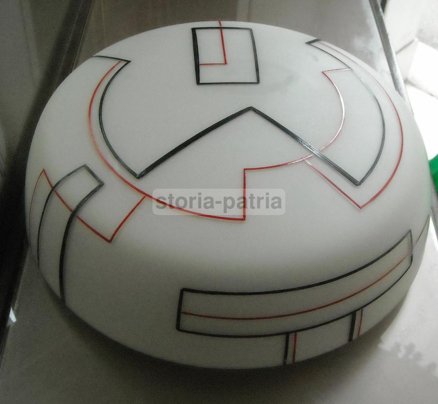 Plafoniera Vintage In Vetro Opalescente Con Decori Geometrici, Anni '50