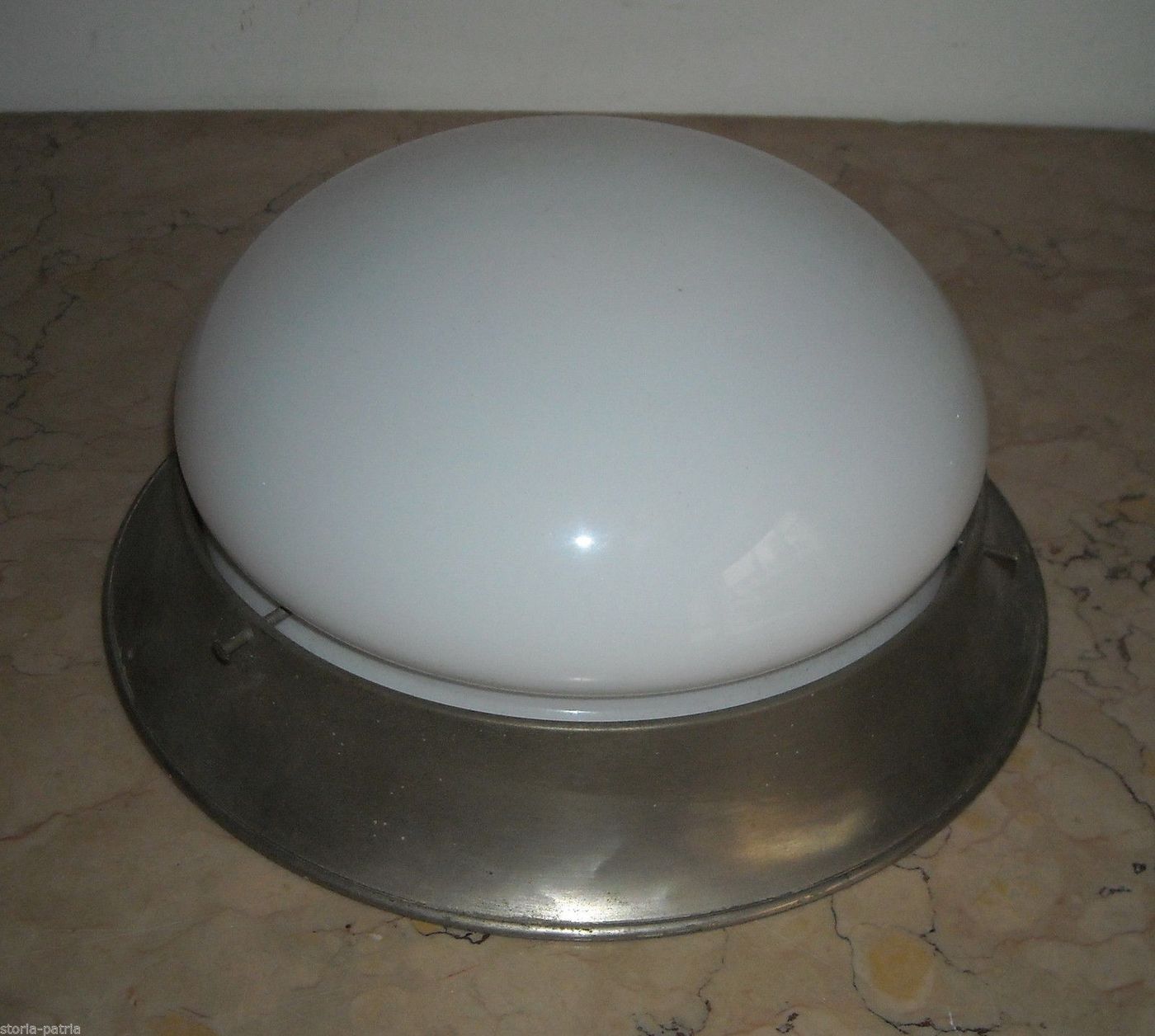 Plafoniera Vintage In Vetro Opalescente E Metallo Cromato, Anni '30 '50