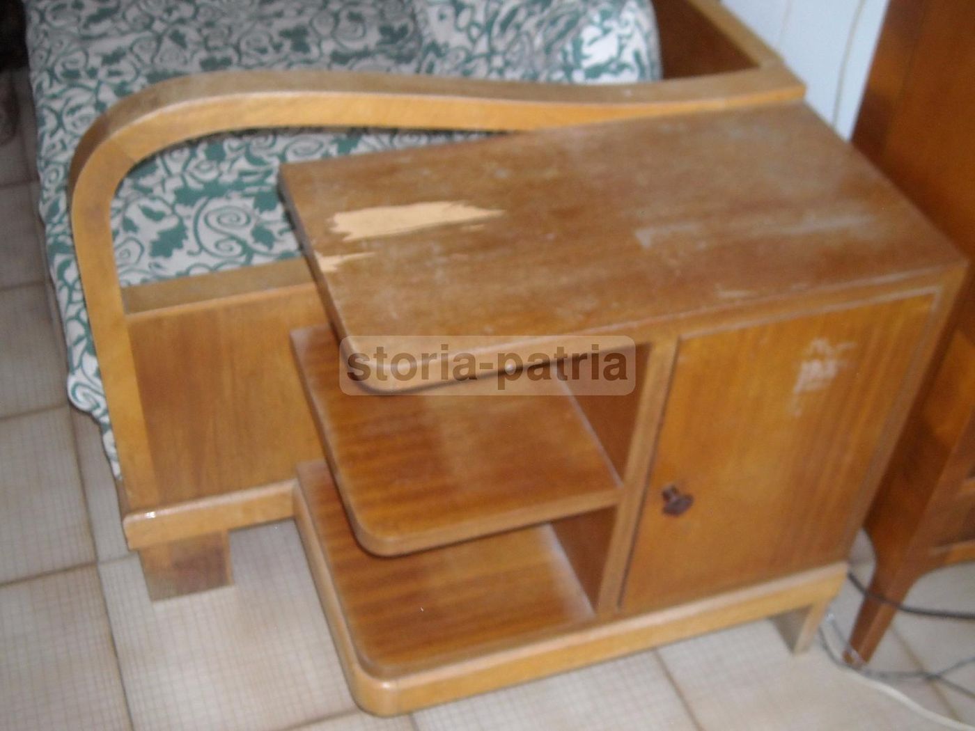 Divano Letto Anni '60 Con Scaffale Integrato, Modernariato Italiano