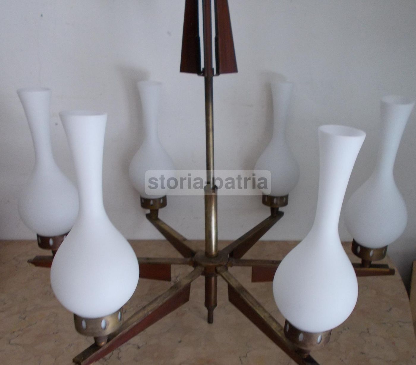 Lampadario Vintage Sei Luci Ottone Brunito E Vetro Anni '50 '70