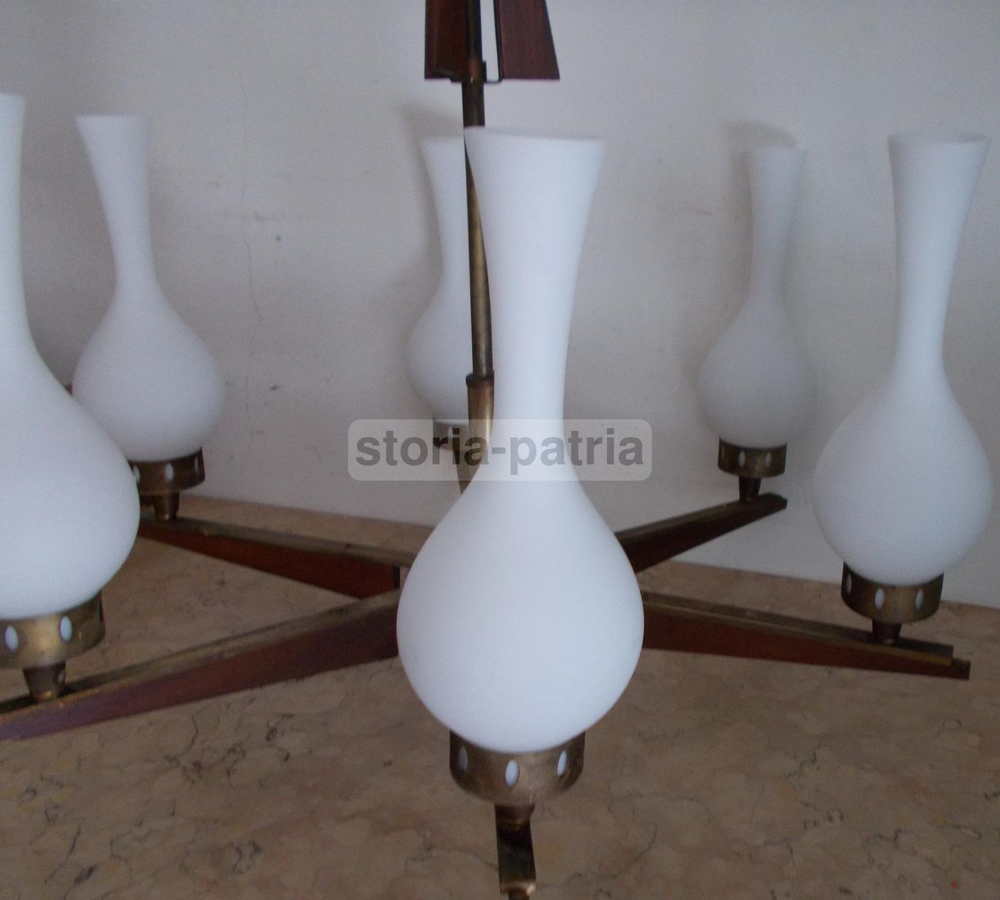 Lampadario Vintage Sei Luci Ottone Brunito E Vetro Anni '50 '70