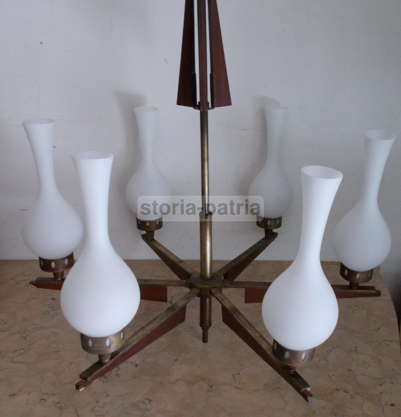 Lampadario Vintage Sei Luci Ottone Brunito E Vetro Anni '50 '70
