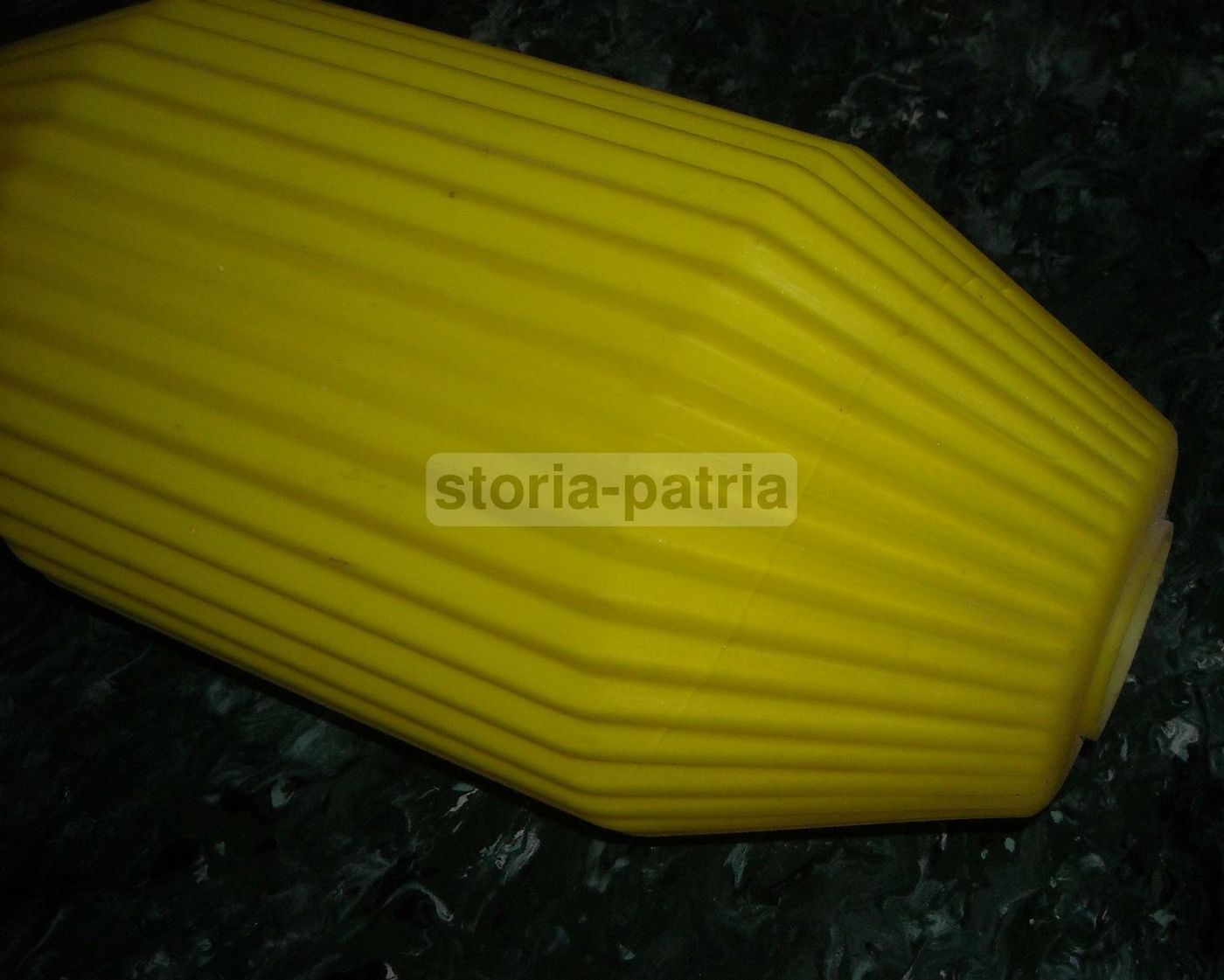 Vetro Giallo Per Lampada Anni '50, Modernariato