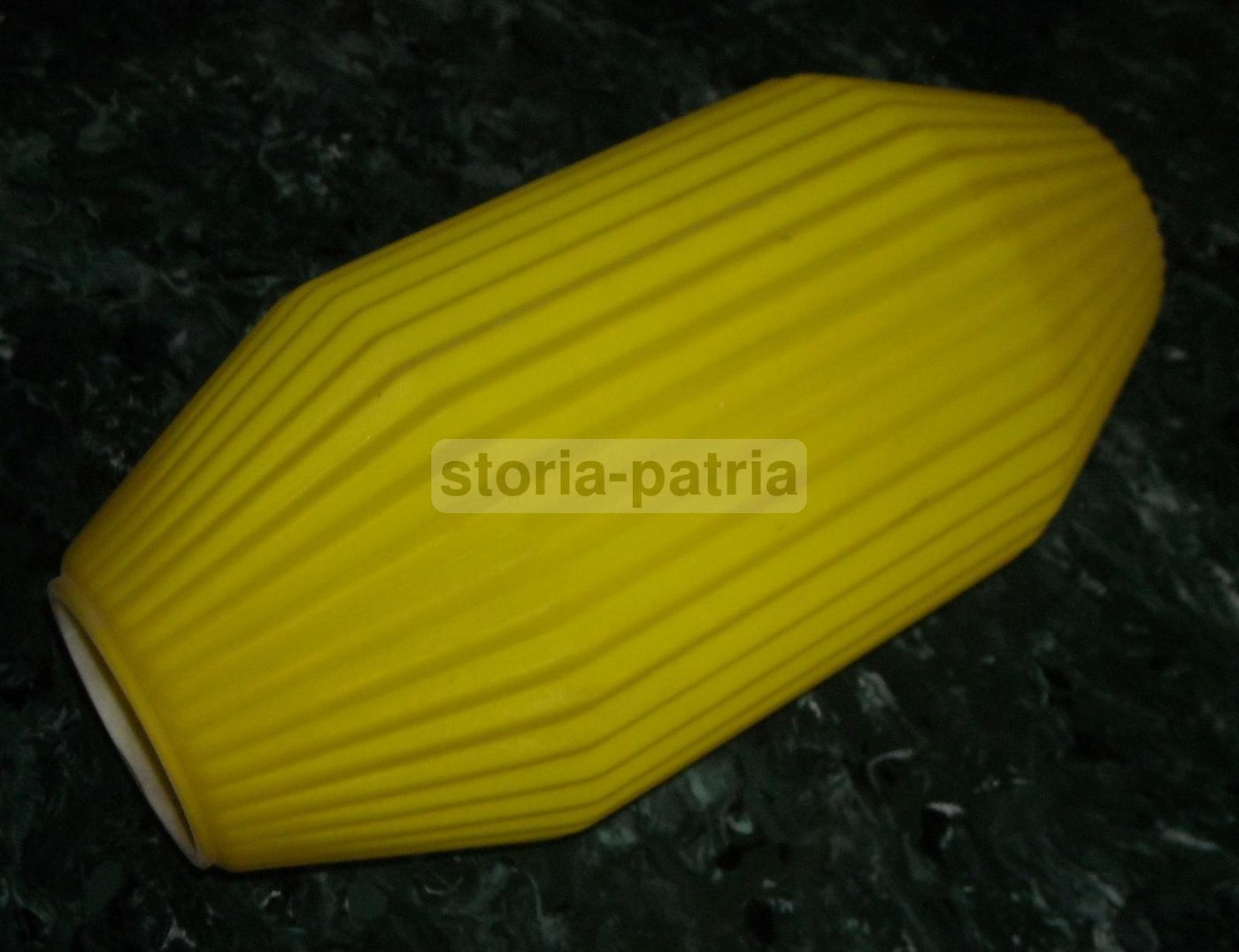 Vetro Giallo Per Lampada Anni '50, Modernariato