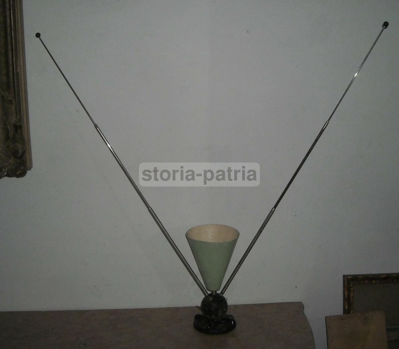 Lampada Vintage Con Antenne Radio TV Anni 50 60 Design Italiano