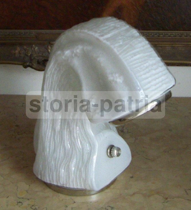 Lampada Vintage In Vetro Modellato Anni '70, Design Italiano Con Base Cromata