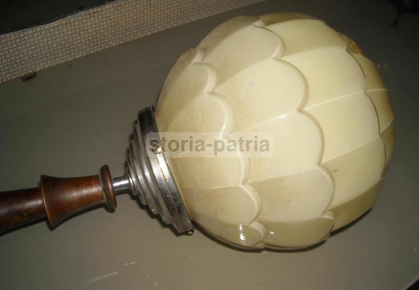 Lampada Art Déco In Vetro Sabbia E Legno, Anni '30 '50, A Sospensione