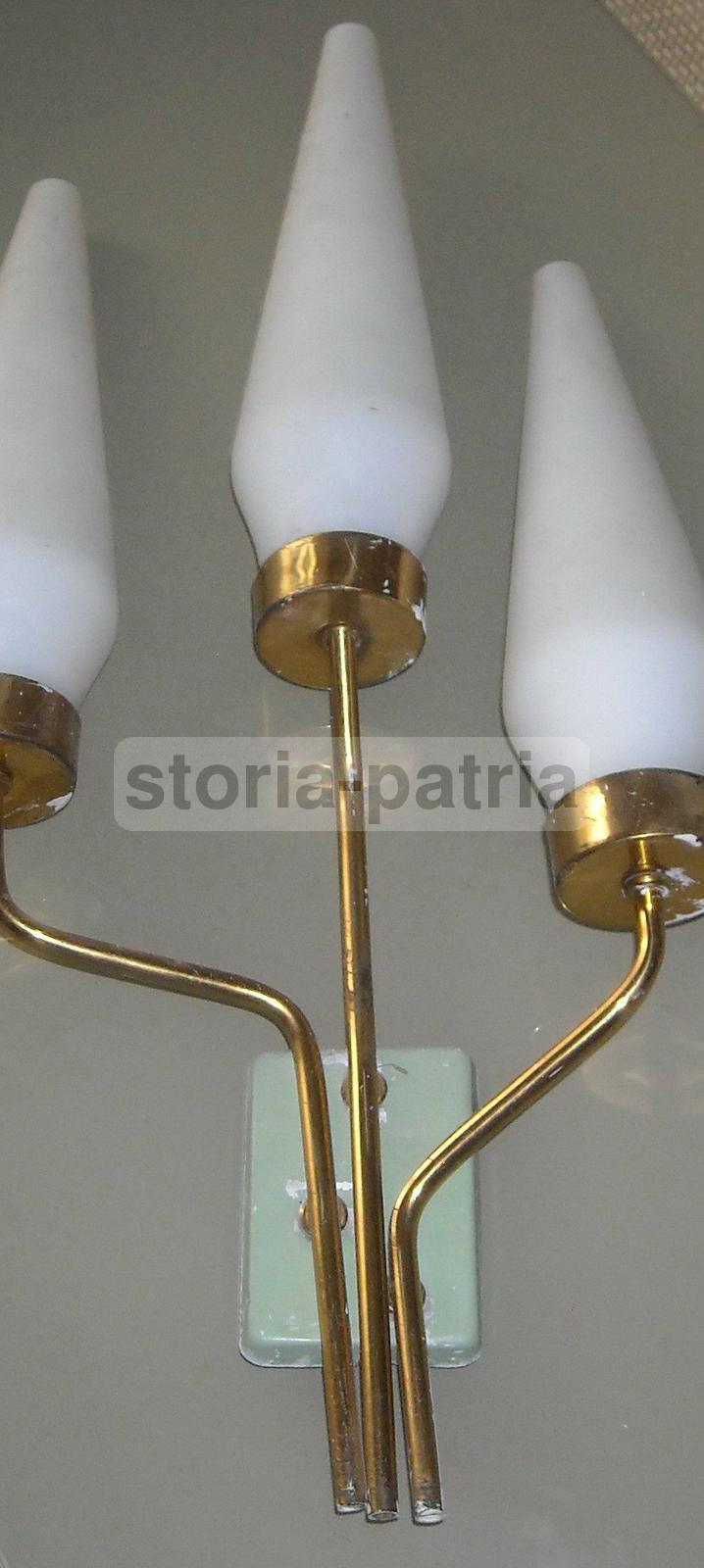 Applique Anni '50 '60 A Tre Luci In Vetro E Ottone Dorato Stile Modernista