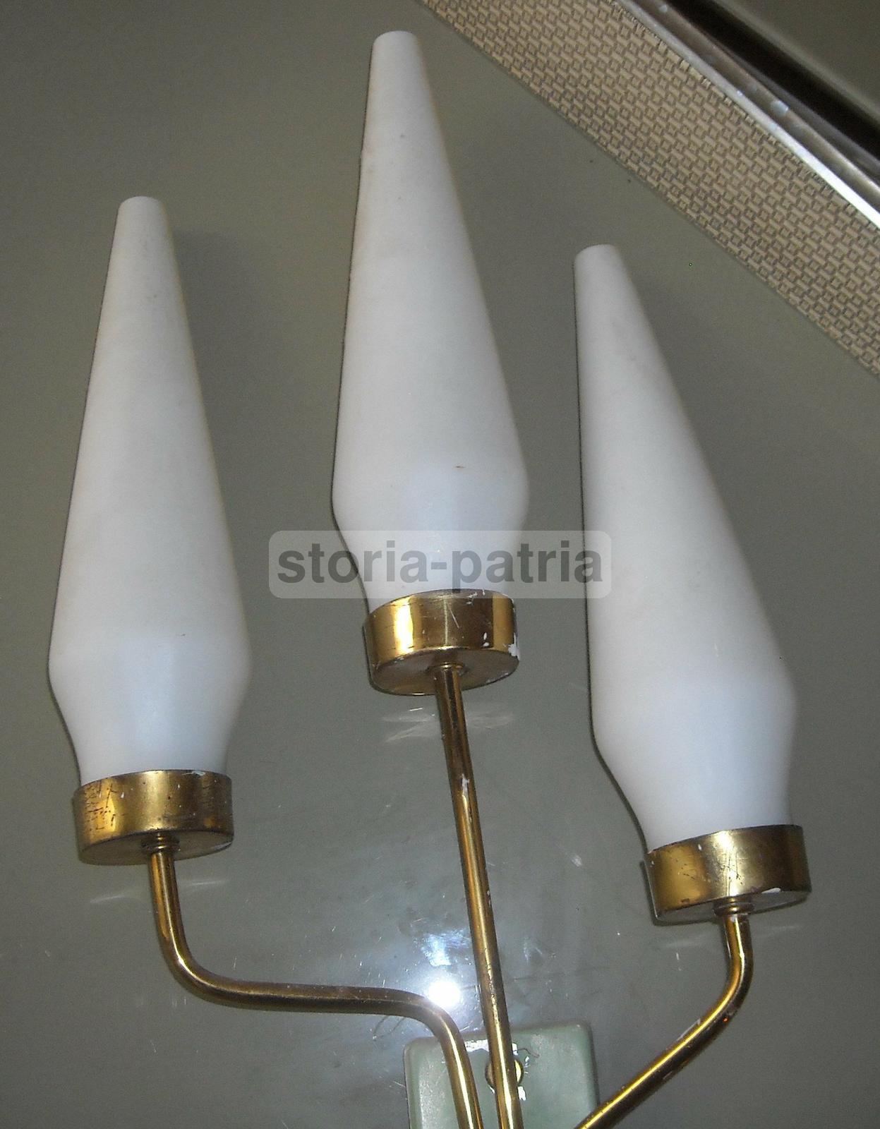 Applique Anni '50 '60 A Tre Luci In Vetro E Ottone Dorato Stile Modernista