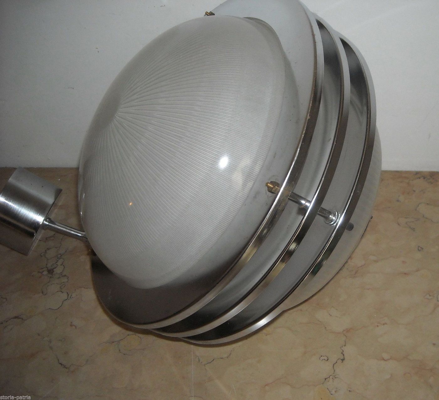 Lampadario Vintage Anni 70 In Metallo Cromato E Vetro