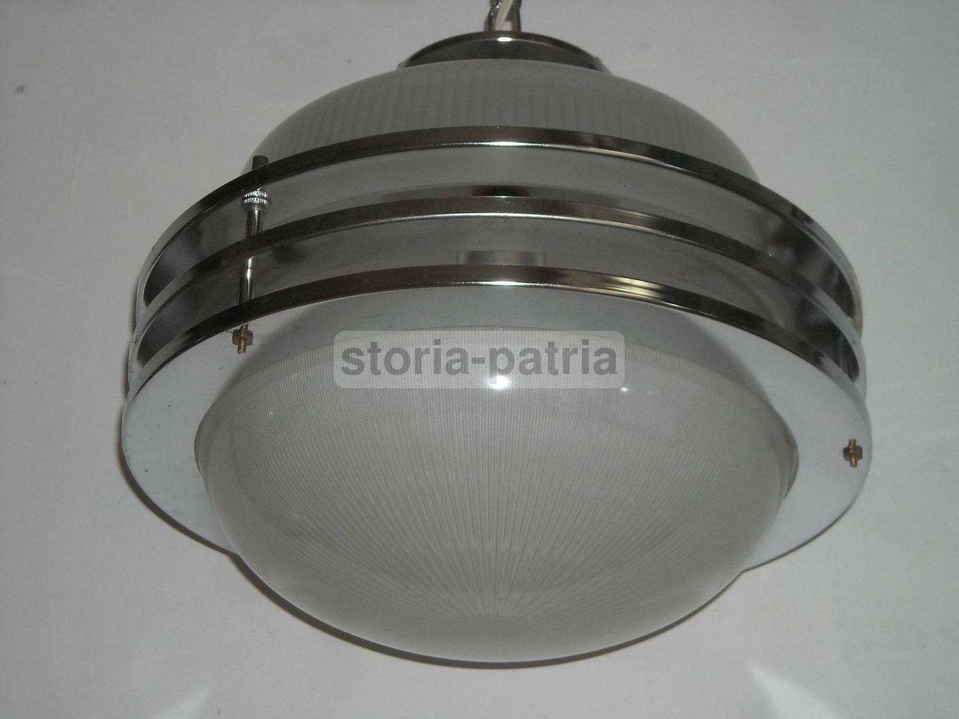 Lampadario Vintage Anni 70 In Metallo Cromato E Vetro