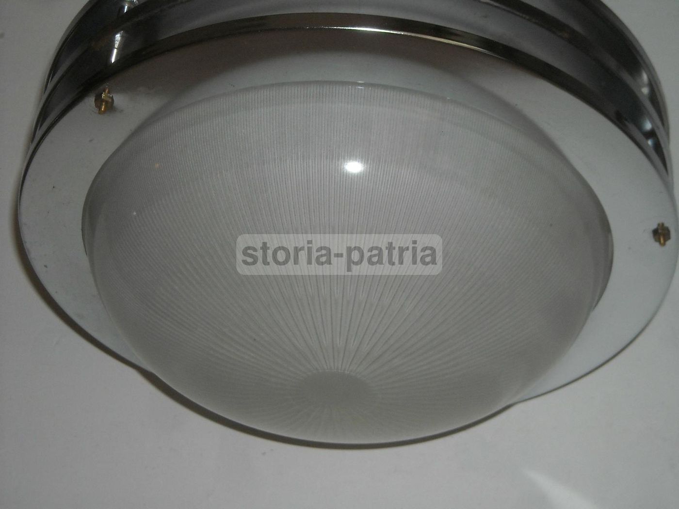 Lampadario Vintage Anni 70 In Metallo Cromato E Vetro
