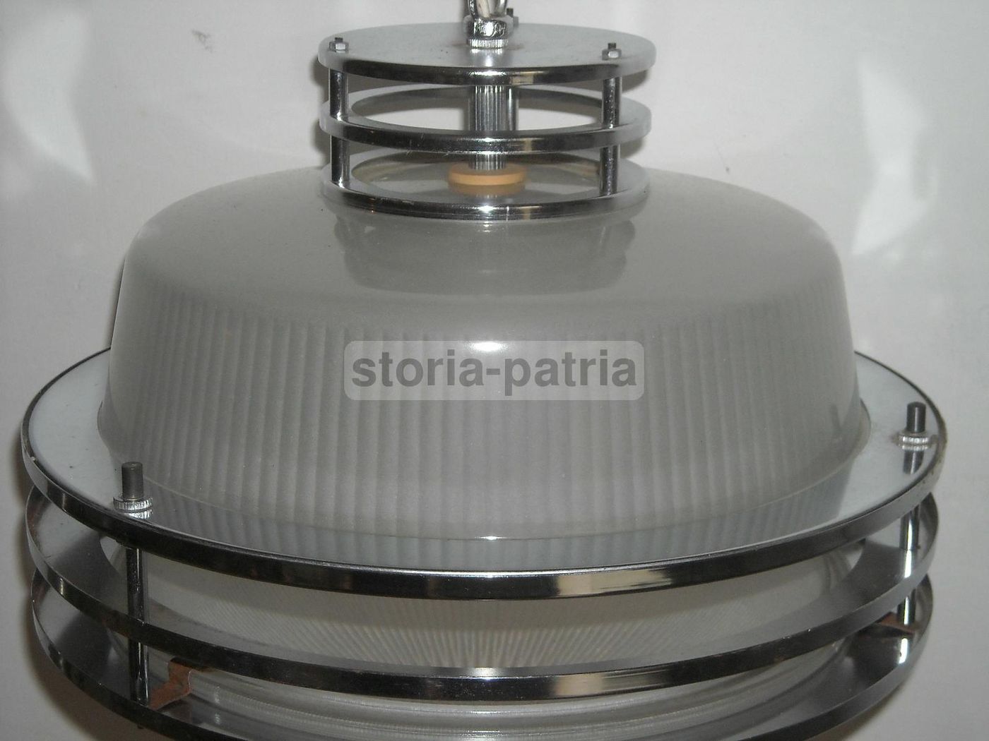 Lampadario Vintage Anni 70 In Metallo Cromato E Vetro