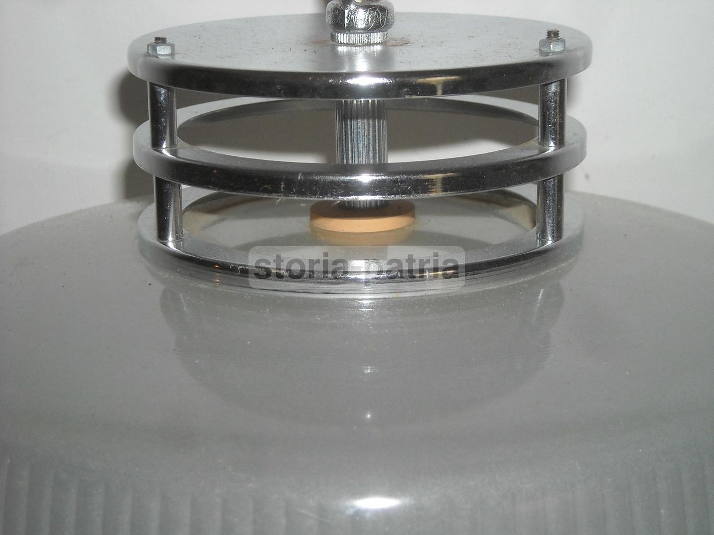 Lampadario Vintage Anni 70 In Metallo Cromato E Vetro