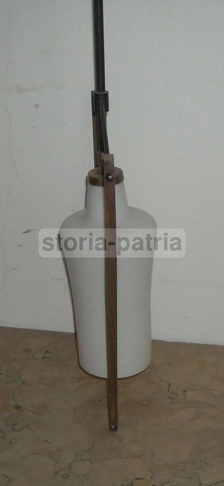Lampadario Vintage Anni '50 '70 In Metallo Brunito E Vetro Opalino