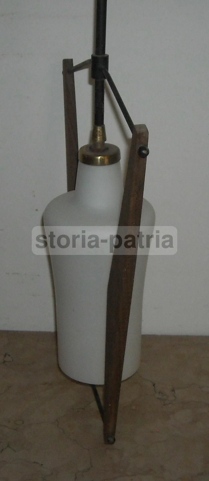 Lampadario Vintage Anni '50 '70 In Metallo Brunito E Vetro Opalino