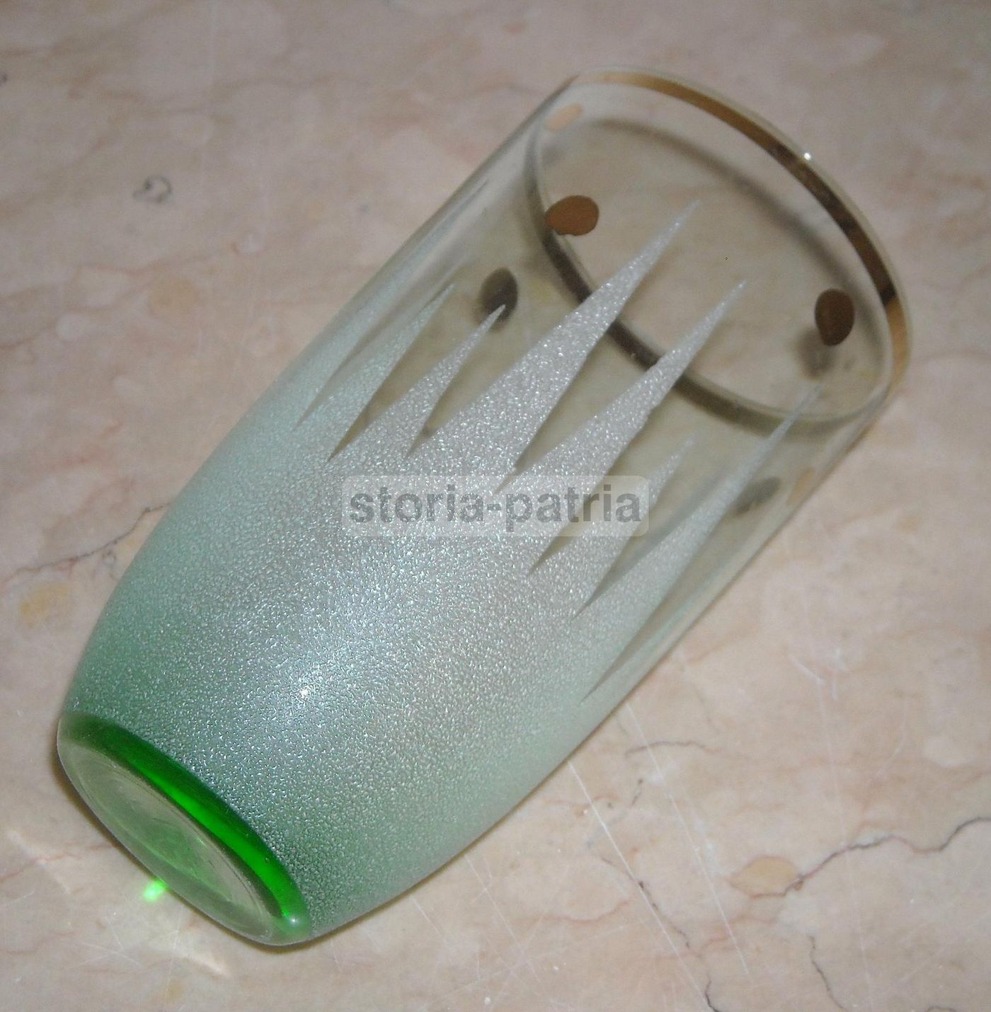 Bicchiere In Vetro Verde Con Decori Oro, Anni '50, Murano