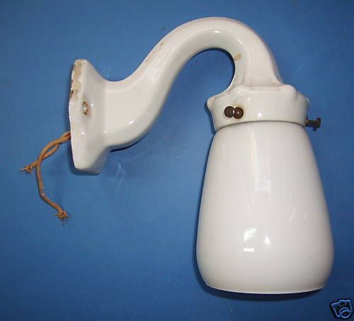 Applique Lampada Antica Porcellana Bianca Vetro Opale Anni '30