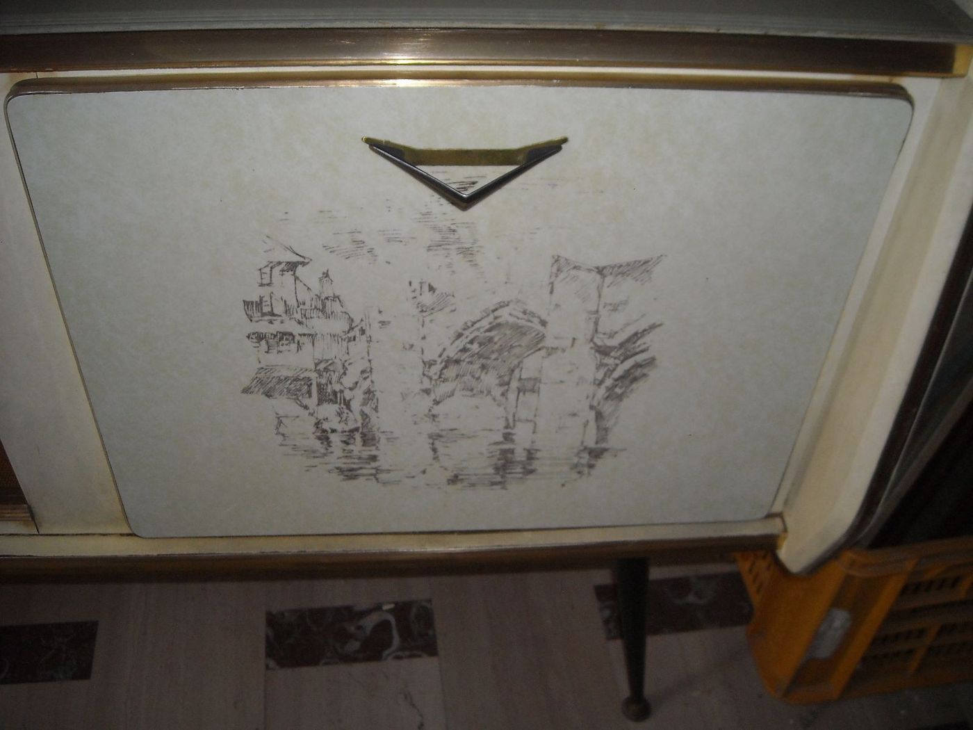 Credenza Modernariato Anni 50, Design Italiano Con Vetrina In Legno E Vetro