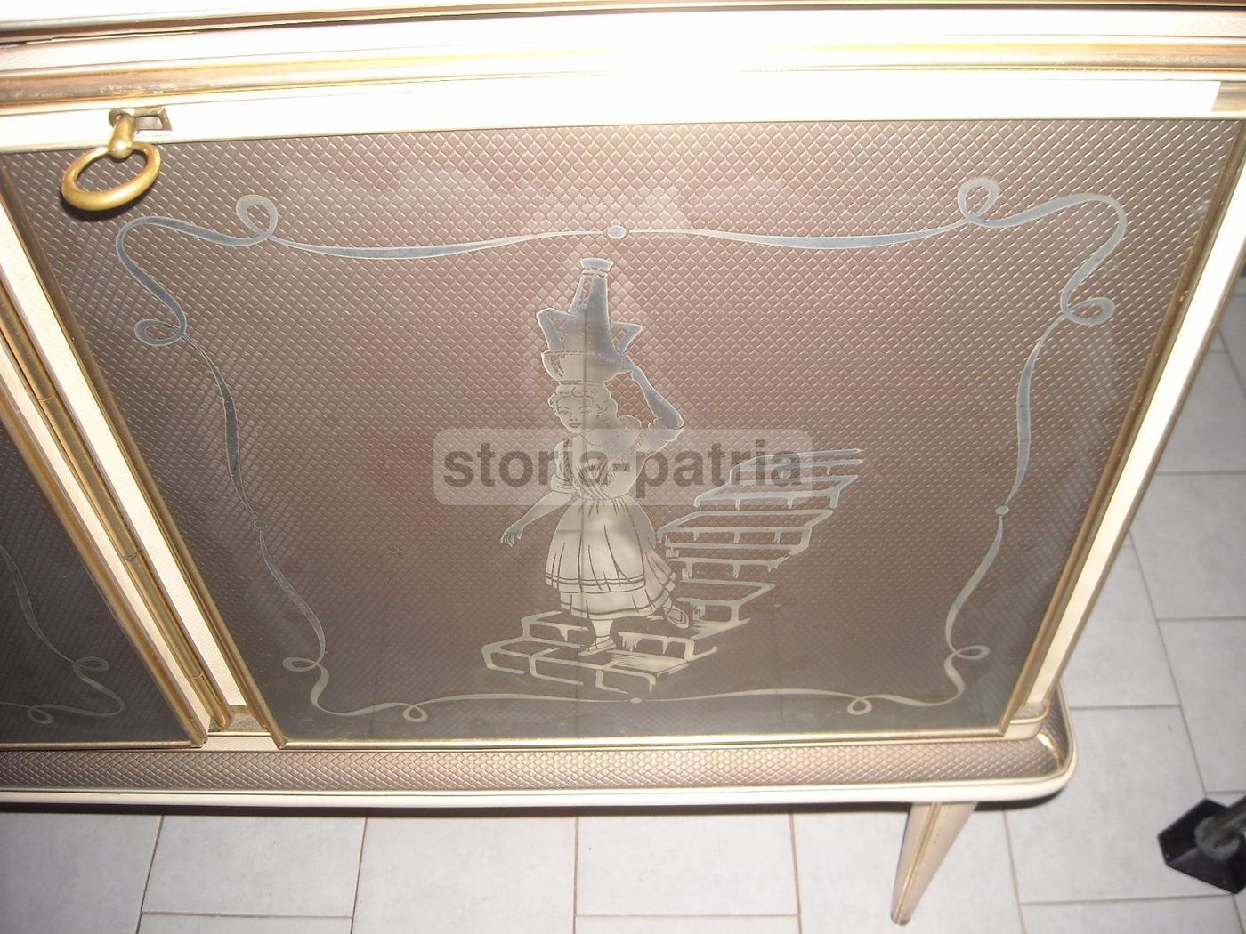 Credenza Modernariato Anni '50 Con Vetri Incisi E Specchi