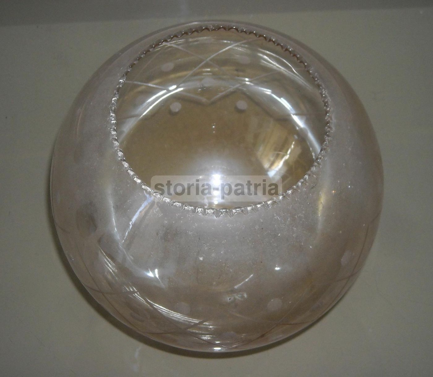 Coppa In Vetro Fumè Inciso Per Lampada, Design Anni '50