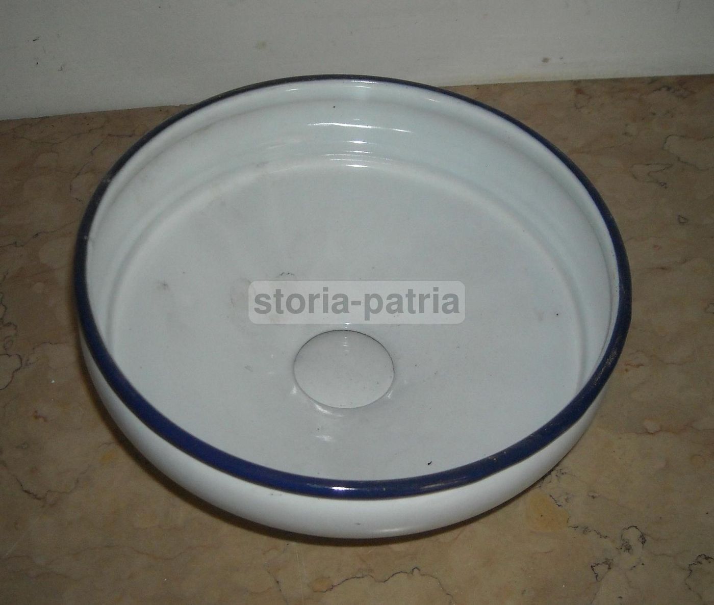 Coperchio In Latta Porcellanata Bianca Anni '30