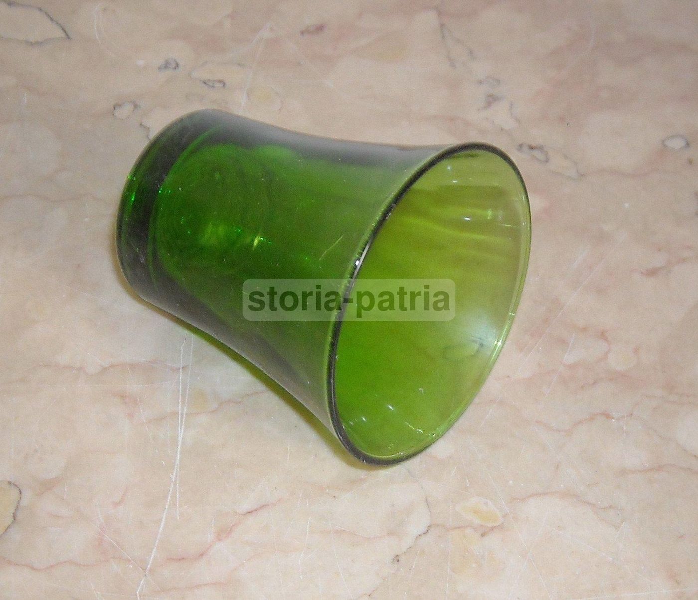 Bicchiere In Vetro Verde, Metà Del '900, Marca EG