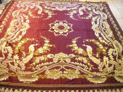 Coperta Matrimoniale d'Epoca In Raso Con Decorazioni Floreali