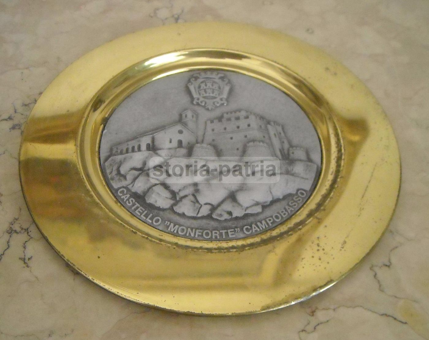 Pannello Decorativo Circolare Castello Monforte Di Campobasso Con Stemma Araldico