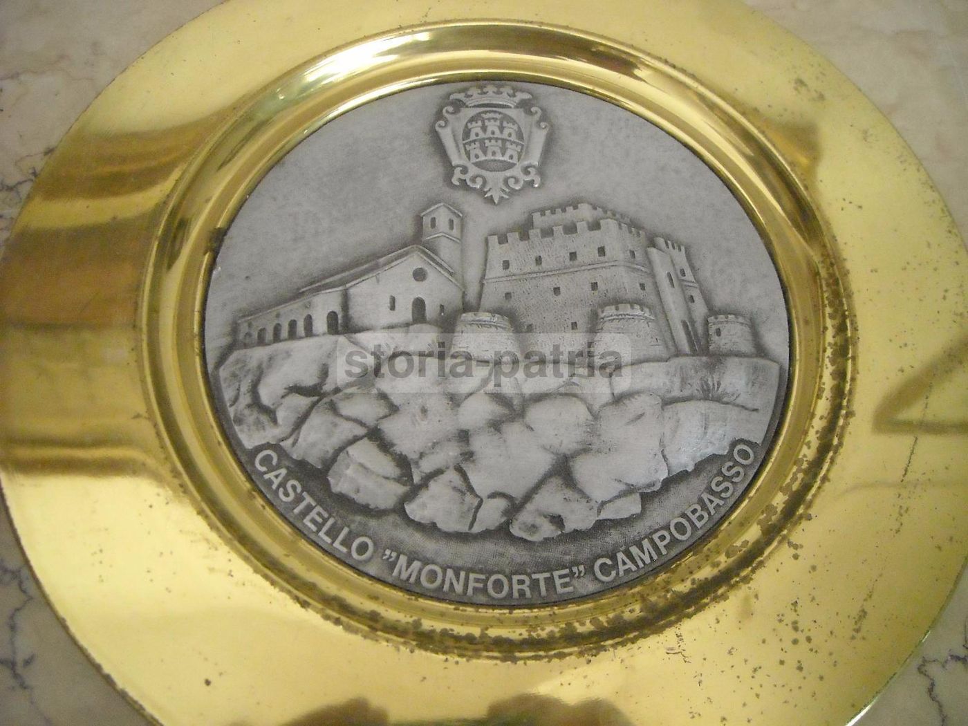Pannello Decorativo Circolare Castello Monforte Di Campobasso Con Stemma Araldico