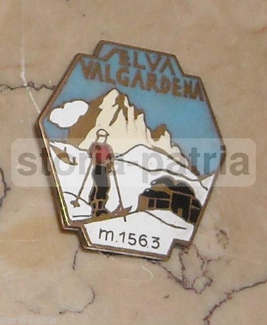 Spilla Pubblicitaria Selva Val Gardena Sciatore Anni '50 Donzelli
