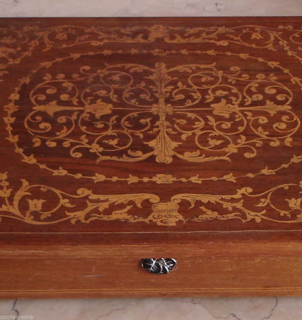 Neapolitan Inlaid Music Box, 'O Sole Mio Carillon 1900