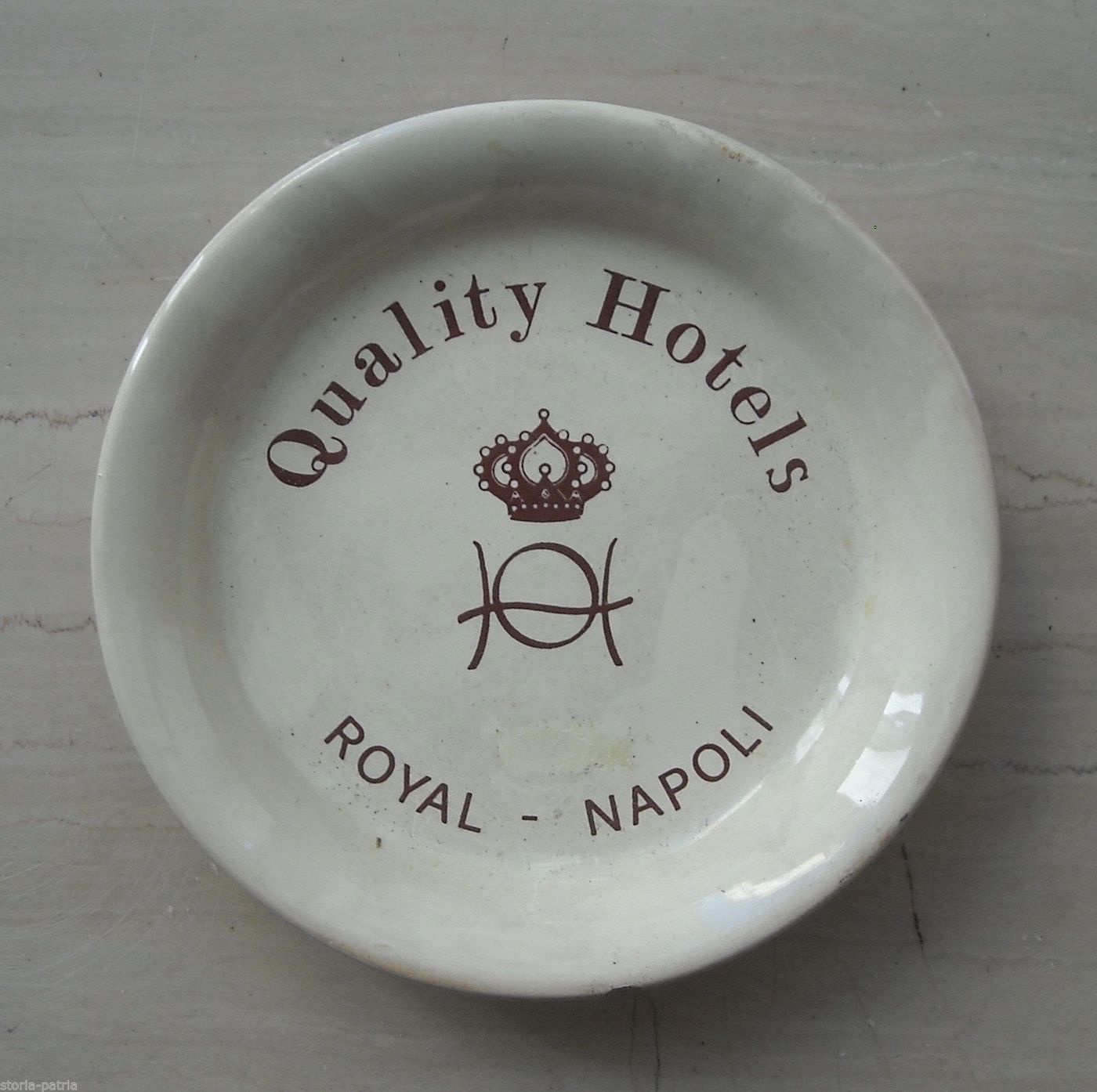 Posacenere Pubblicitario Hotel Royal Napoli, Ceramica