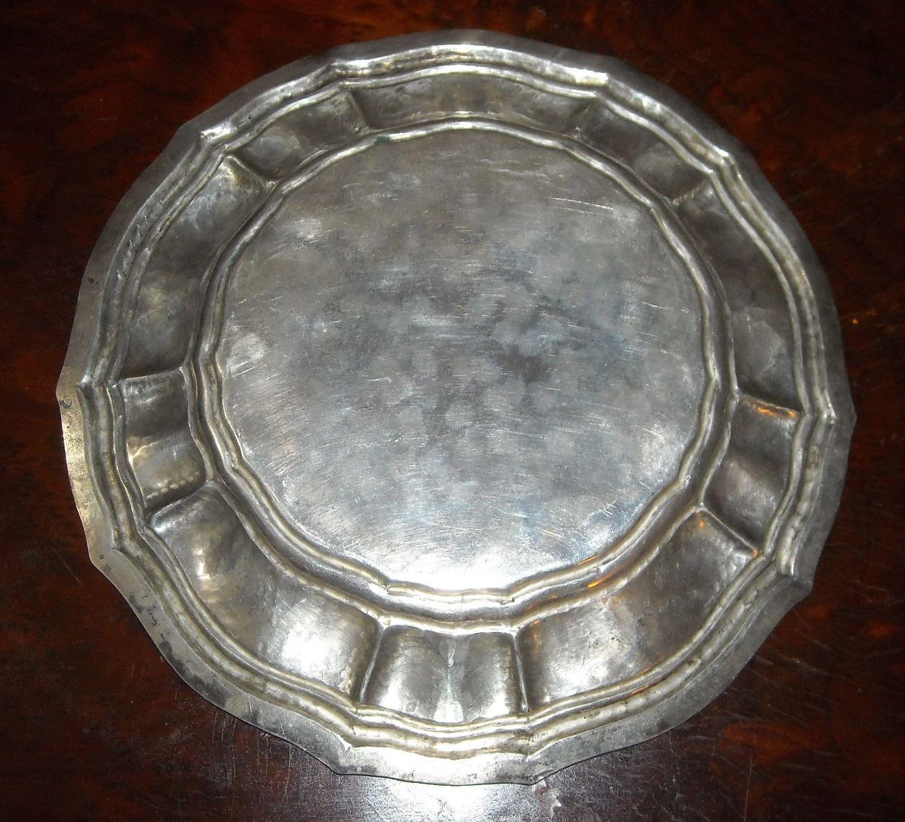 Piatto in Argento 800 con Stemma Araldico Nobiliare