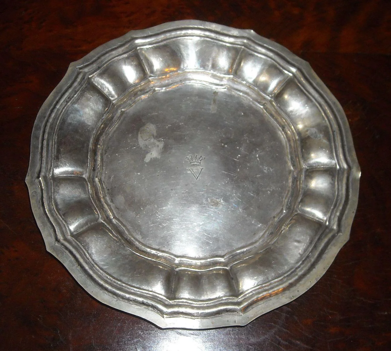 Piatto in Argento 800 con Stemma Araldico Nobiliare