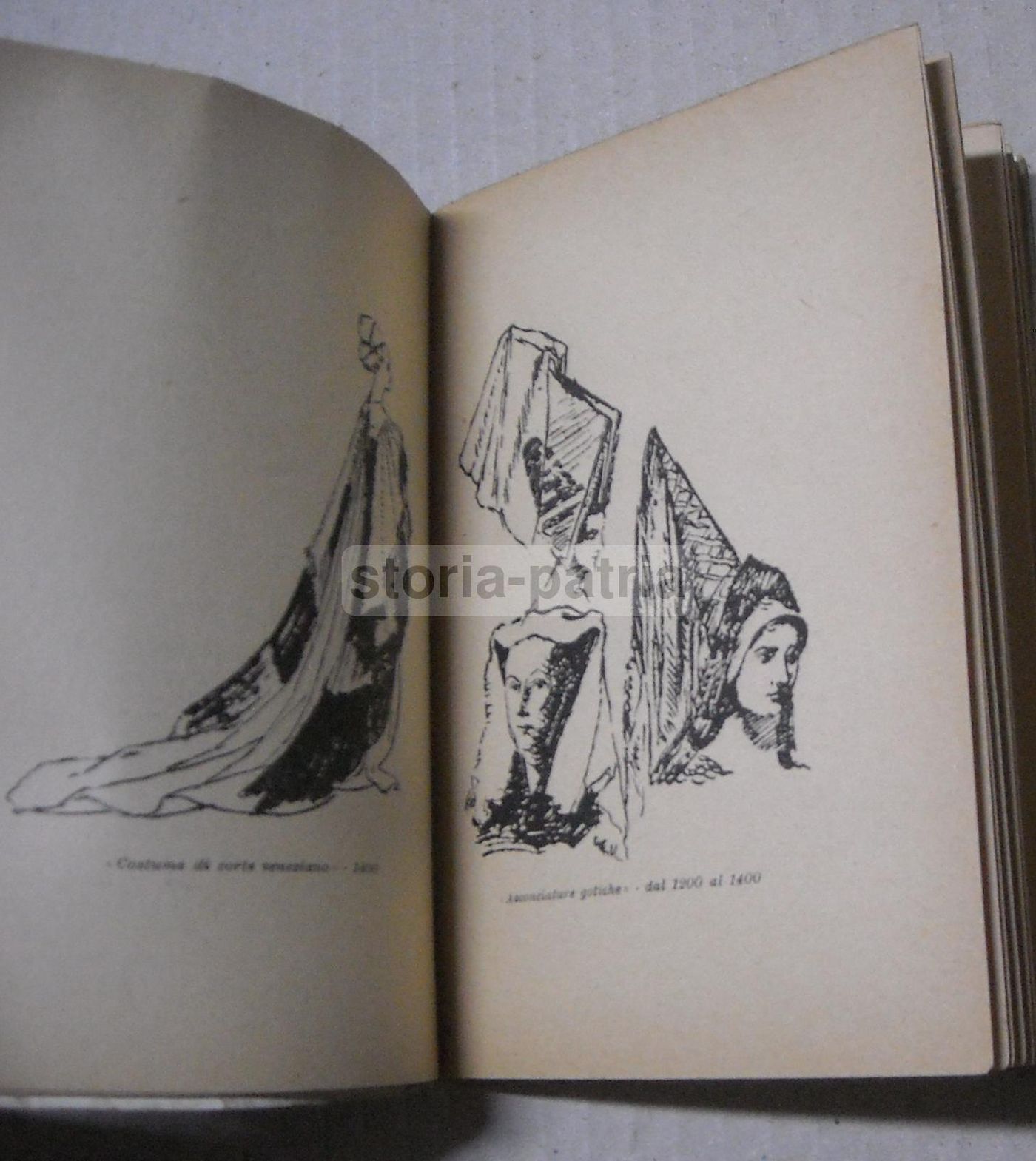 Il Costume Di Esodo Pratelli, 1930 Circa. Enciclopedia Del Cinema, Vol. 5